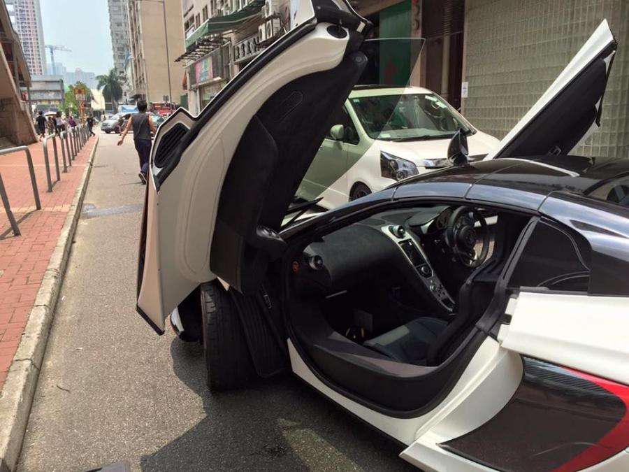  McLaren 650S Spyder Matte White by Impressive Wrap 2016 года  (фото 13 из 15)